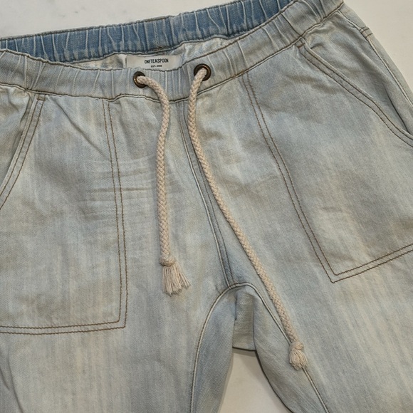 One Teaspoon
Shabbies Drawstring Boyfriend Denim Jogger Pants - Picture 5 of 6